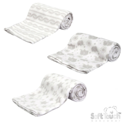 PRINTED WHITE BABY FLEECE WRAP (PK12) FBP10-W