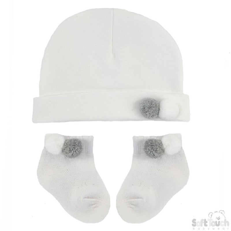 Hat & Socks Set W/2 Pom Poms HS106-W - Kidswholesale.co.uk